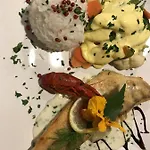 & Restaurant Zum Karpfen 3* אוברנבורג אם מיין