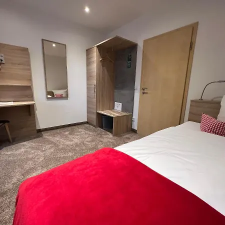 & Restaurant Zum Karpfen 3*