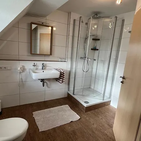 & Restaurant Zum Karpfen Hotell